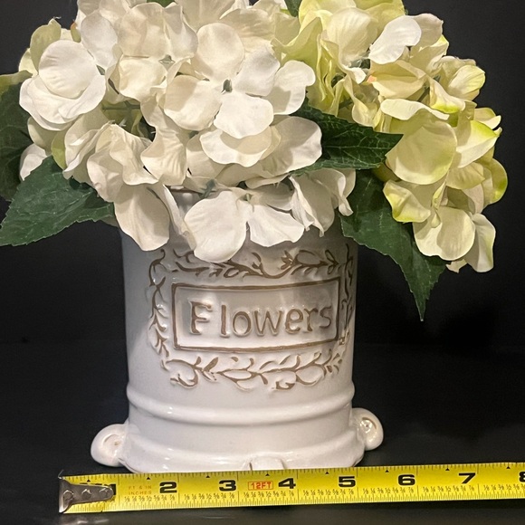 Hydrangea In Ceramic Pot - Picture 5 of 5